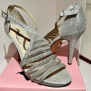 Nina Romolo Silver Dreamland Strappy Heels with Rhinestones - Size 7 1/2